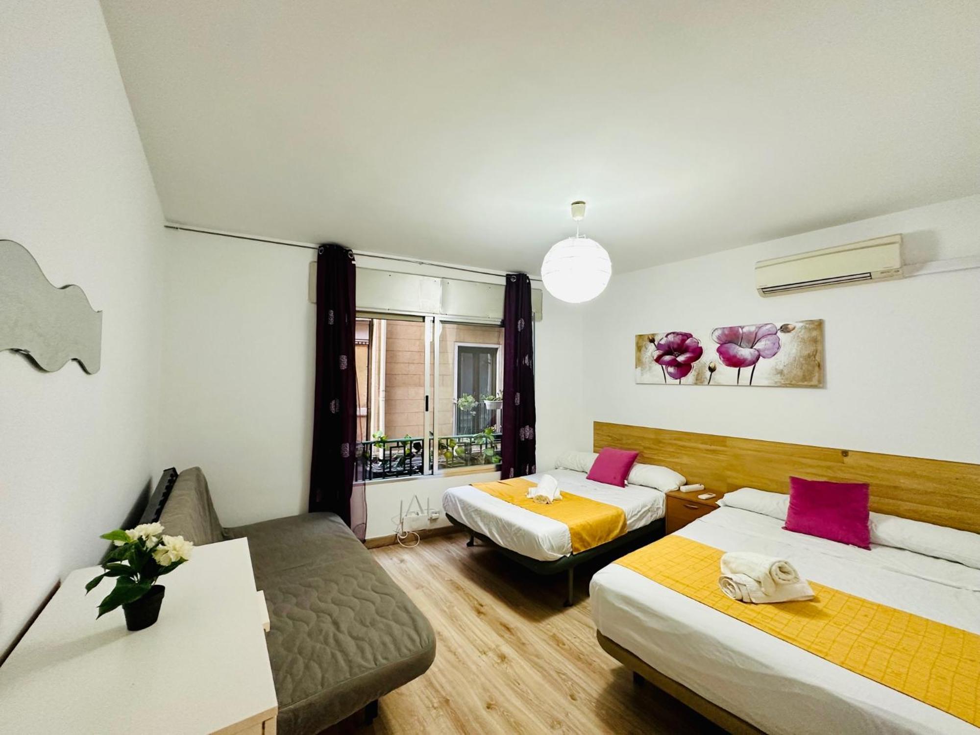 Punta Me Rooms In Madrid Downtown Екстериор снимка