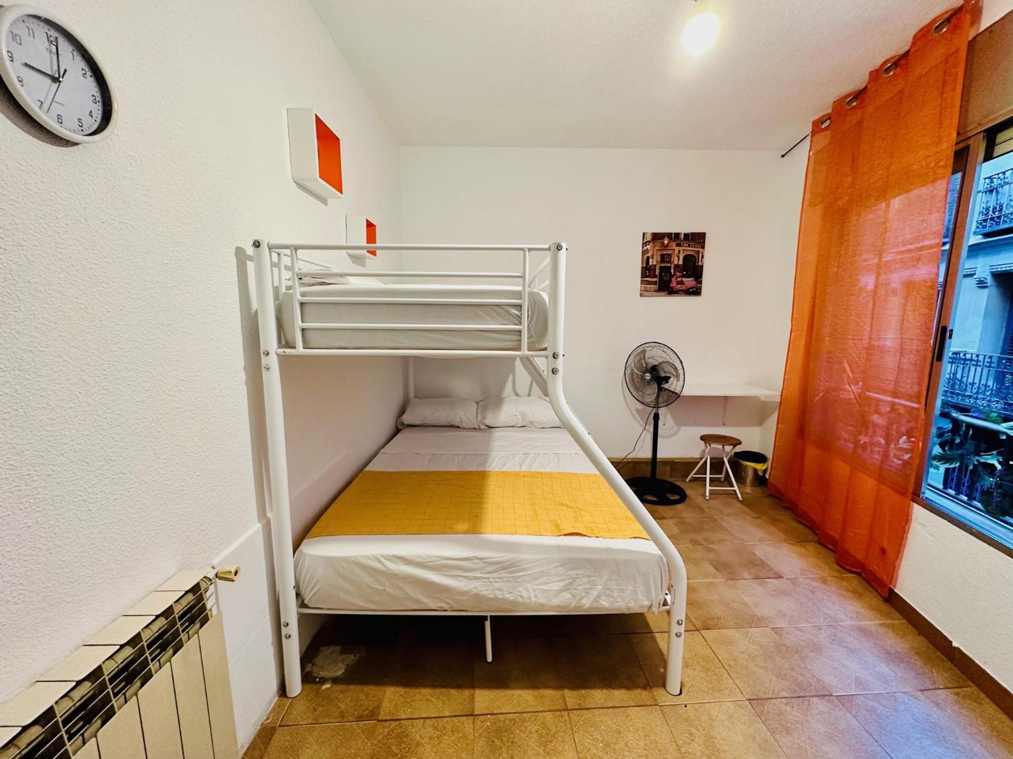 Punta Me Rooms In Madrid Downtown Екстериор снимка