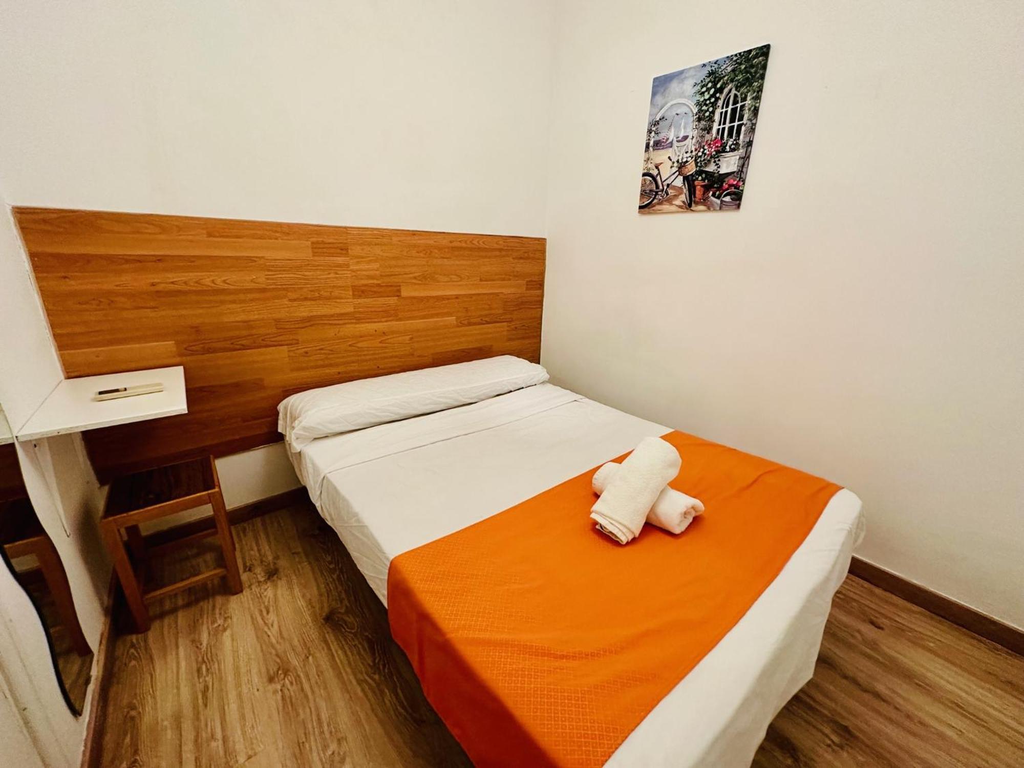 Punta Me Rooms In Madrid Downtown Екстериор снимка